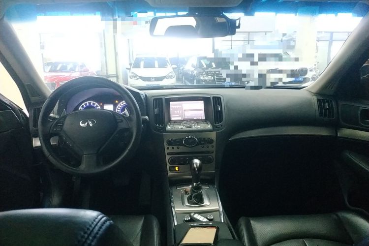Used Infiniti G Series 2010 G25 Sedan Luxury Sport Edition Center Console