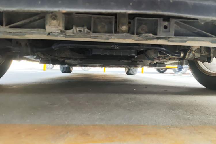 Used Infiniti G Series 2010 G25 Sedan Sport Edition Chassis Front