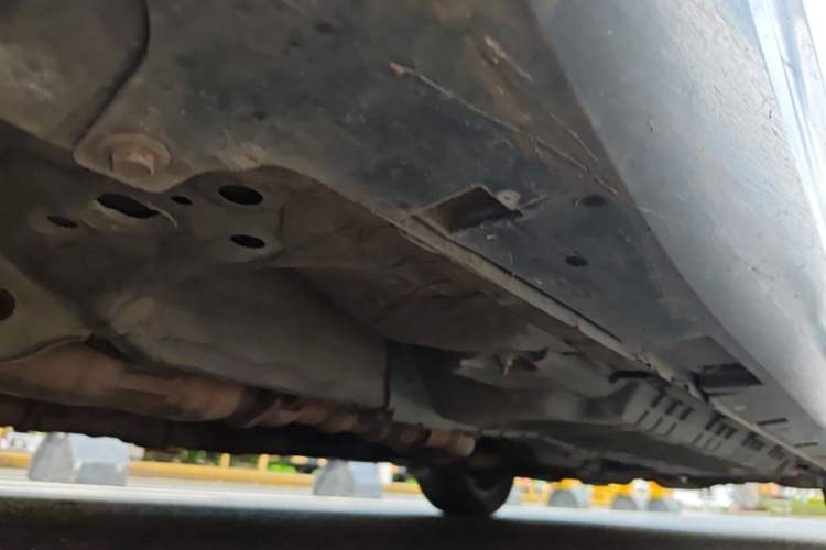 Used Infiniti G Series 2010 G25 Sedan Sport Edition Chassis Front Left