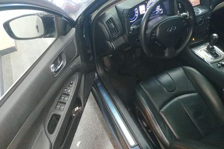 Used Infiniti G Series 2010 G25 Sedan Luxury Sport Edition Driver Seat