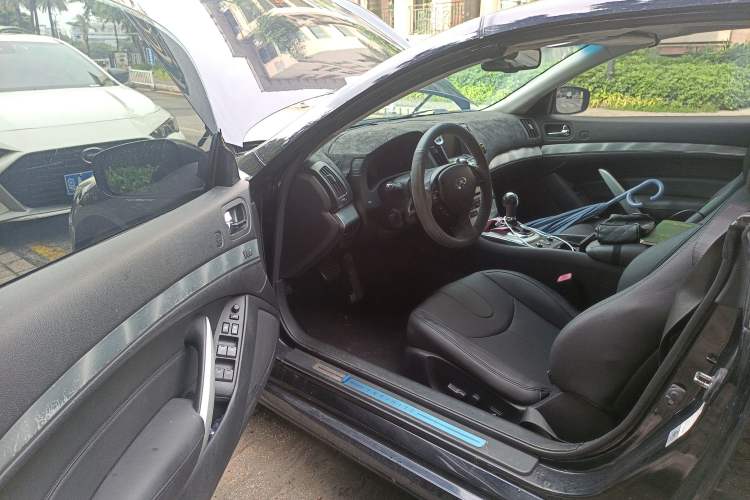 Used Infiniti G Series 2010 G37 Coupe Convertible Alloy Edition Driver Seat
