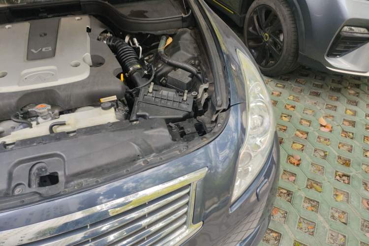 Used Infiniti G Series 2010 G25 Sedan Sport Edition Engine Bay Left