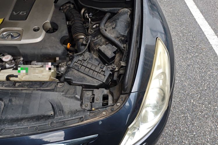 Used Infiniti G Series 2010 G25 Sedan Sport Edition Engine Bay Left