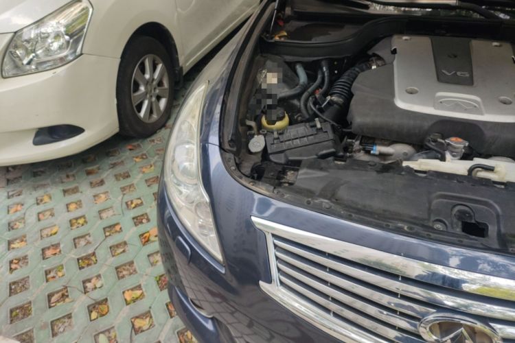 Used Infiniti G Series 2010 G25 Sedan Sport Edition Engine Bay Right