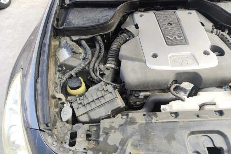 Used Infiniti G Series 2010 G25 Sedan Sport Edition Engine Bay Right