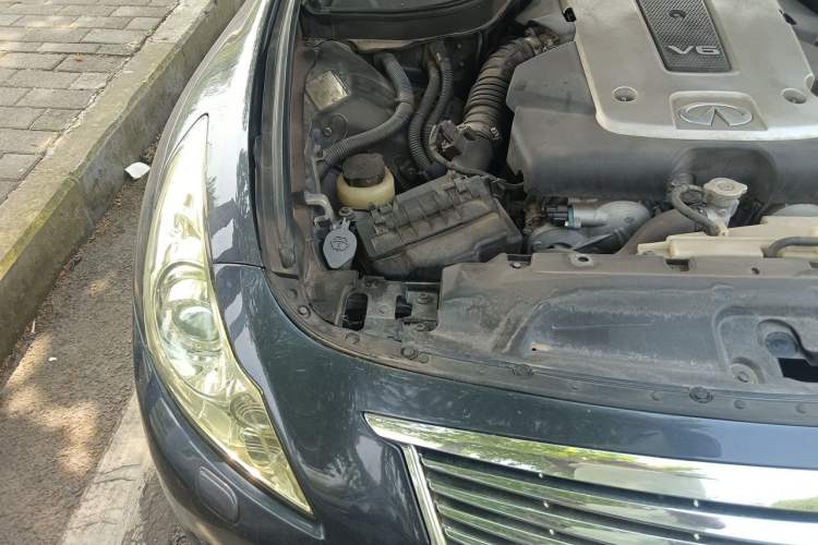 Used Infiniti G Series 2010 G25 Sedan Luxury Sport Edition Engine Bay Right