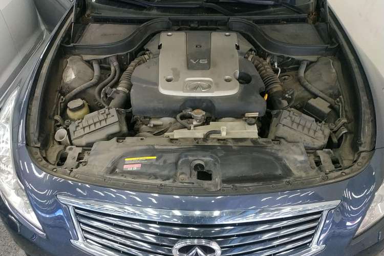 Used Infiniti G Series 2010 G25 Sedan Luxury Sport Edition Engine Bay
