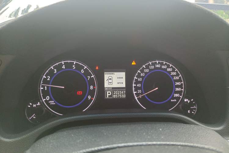 Used Infiniti G Series 2010 G37 Coupe Convertible Alloy Edition Instrument Cluster