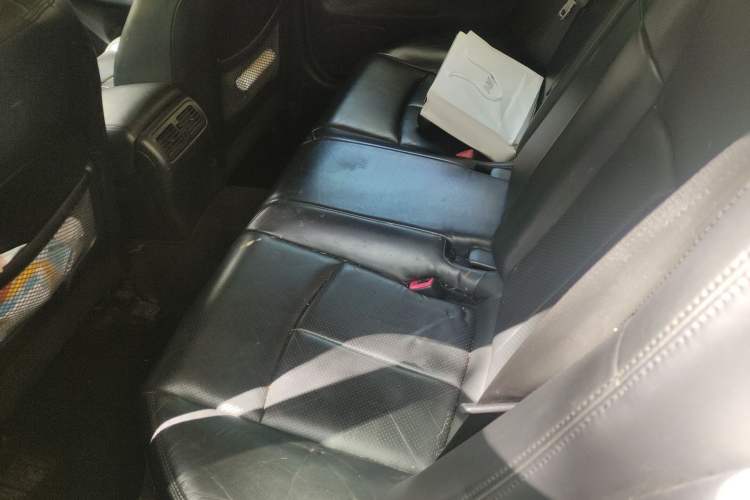 Used Infiniti G Series 2010 G25 Sedan Sport Edition Left Rear Seat