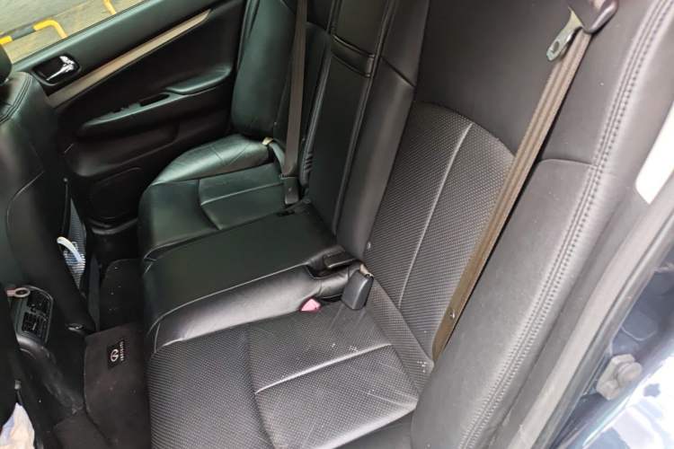 Used Infiniti G Series 2010 G25 Sedan Sport Edition Left Rear Seat