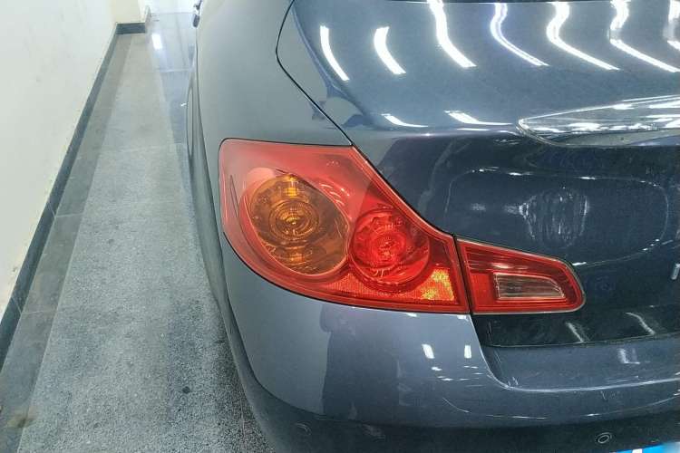 Used Infiniti G Series 2010 G25 Sedan Luxury Sport Edition Left Rear Taillight