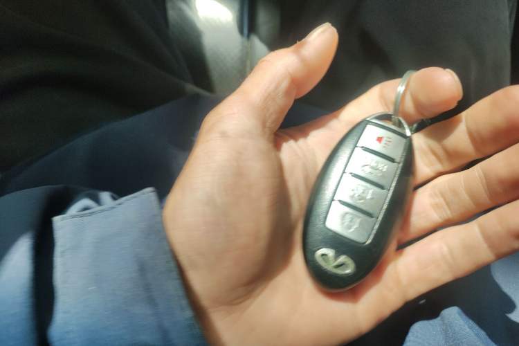 Used Infiniti G Series 2010 G25 Sedan Sport Edition Vehicle Key