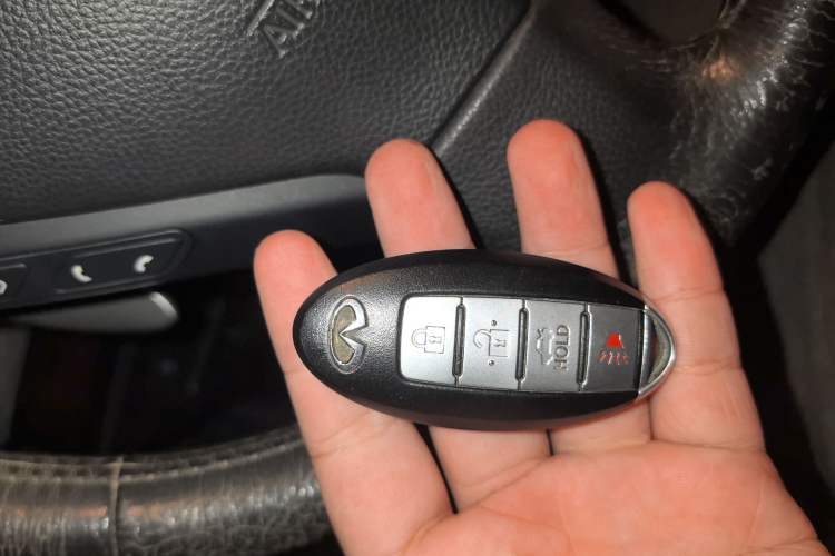 Used Infiniti G Series 2010 G37 Coupe Convertible Rosewood Edition Vehicle Key