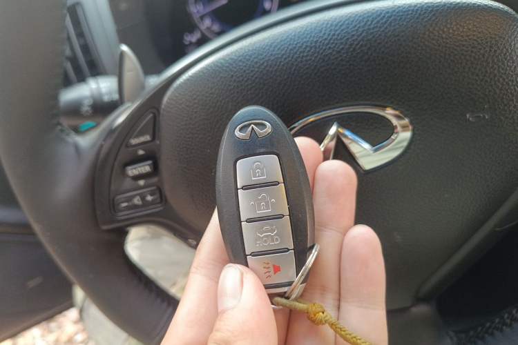 Used Infiniti G Series 2010 G37 Sedan Vehicle Key