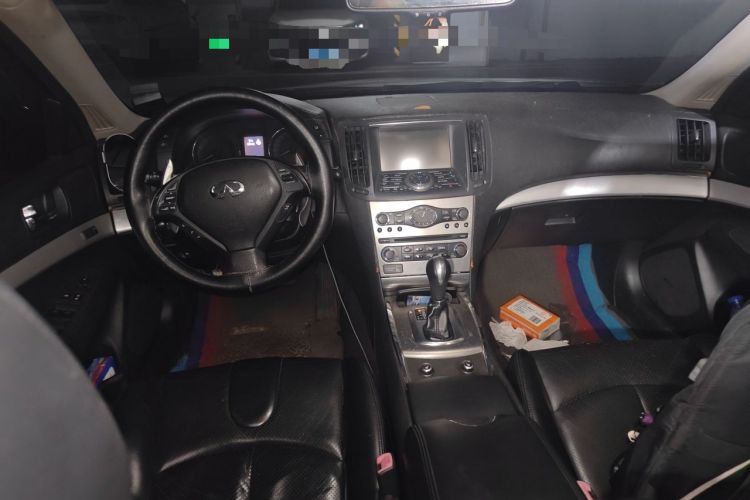 Used Infiniti G Series 2010 G25 Sedan Sport Edition Center Console