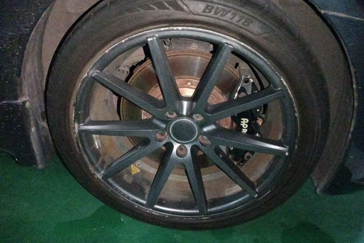 Used Infiniti G Series 2010 G37 Sedan Right Front Wheel Hub