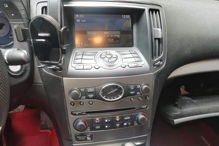 Used Infiniti G Series 2010 G25 Sedan Luxury Sport Edition Audio And AC Panel
