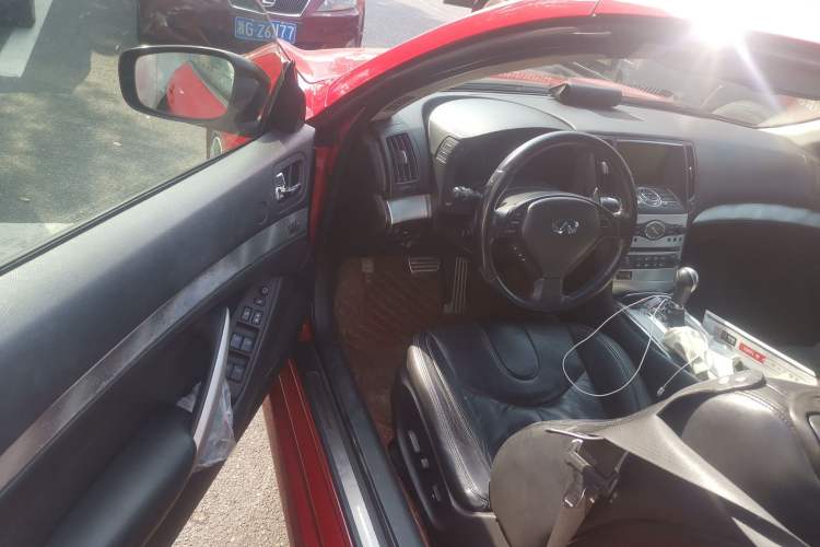 Used Infiniti G Series 2010 G37 Coupe Convertible Alloy Edition Driver Seat