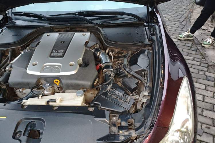 Used Infiniti G Series 2010 G37 Coupe Convertible Alloy Edition Engine Bay Left