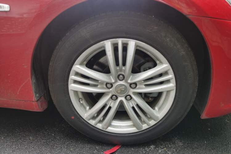 Used Infiniti G Series 2010 G25 Sedan Luxury Sport Edition Right Front Wheel Hub