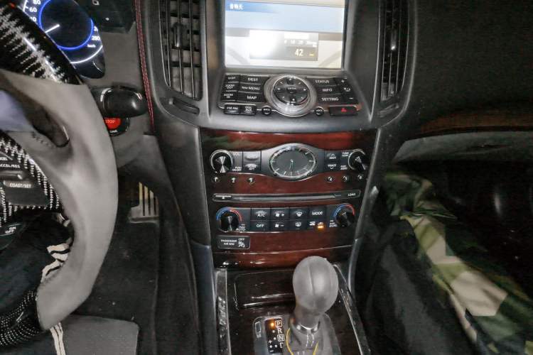 Used Infiniti G Series 2010 G37 Coupe Audio And AC Panel