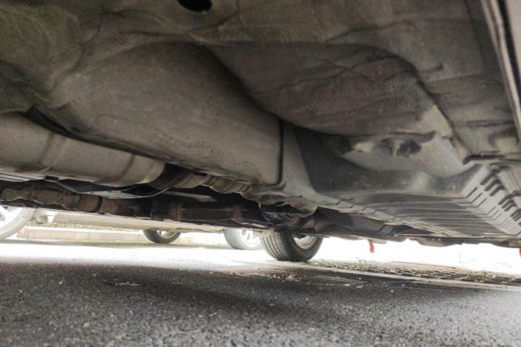 Used Infiniti G Series 2010 G25 Sedan Sport Edition Chassis Front Left