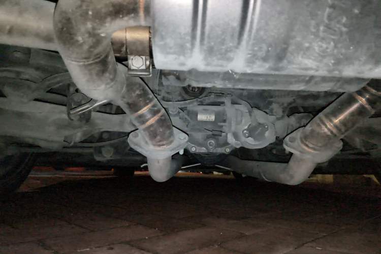 Used Infiniti G Series 2010 G37 Coupe Chassis Rear