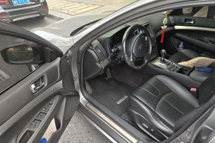 Used Infiniti G Series 2010 G25 Sedan Sport Edition Driver Seat