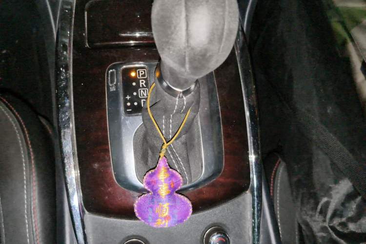 Used Infiniti G Series 2010 G37 Coupe Gear Lever