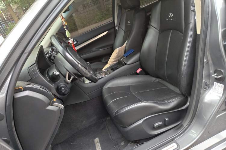 Used Infiniti G Series 2010 G25 Sedan Sport Edition Left Front Seat