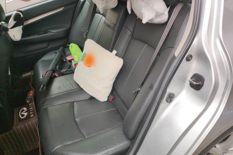 Used Infiniti G Series 2010 G25 Sedan Sport Edition Left Rear Seat