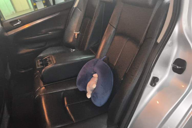 Used Infiniti G Series 2010 G25 Sedan Luxury Sport Edition Left Rear Seat