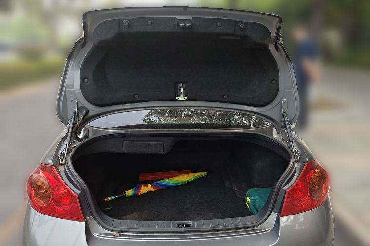 Used Infiniti G Series 2010 G25 Sedan Sport Edition Trunk