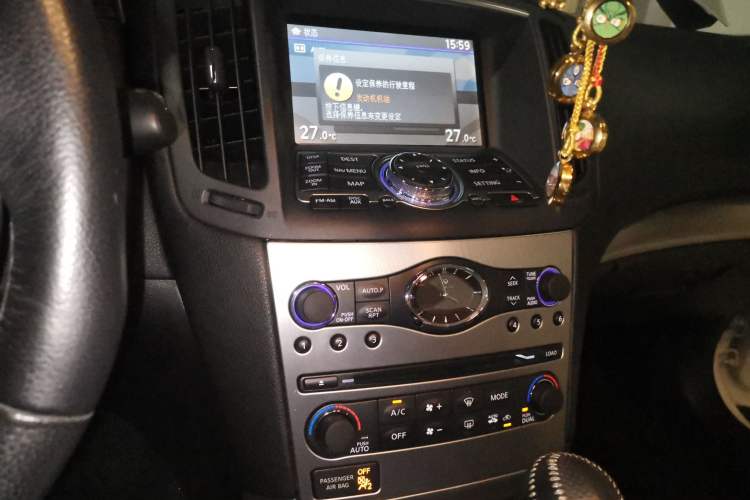 Used Infiniti G Series 2010 G25 Sedan Luxury Sport Edition Audio And AC Panel