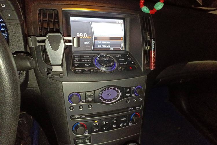 Used Infiniti G Series 2010 G25 Sedan Luxury Sport Edition Audio And AC Panel