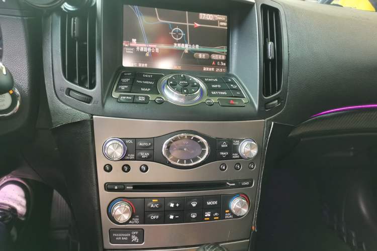 Used Infiniti G Series 2010 G25 Sedan Luxury Sport Edition Audio And AC Panel