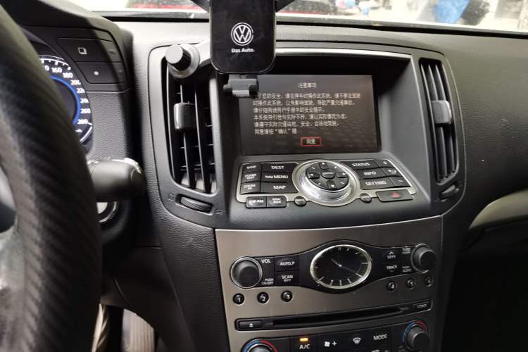 Used Infiniti G Series 2010 G25 Sedan Sport Edition Audio And AC Panel