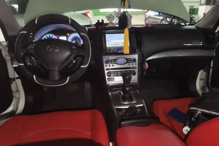 Used Infiniti G Series 2010 G25 Sedan Luxury Sport Edition Center Console