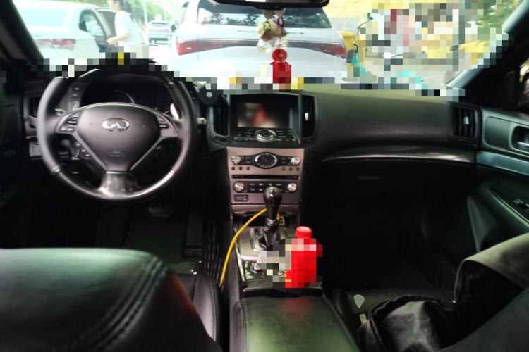 Used Infiniti G Series 2010 G25 Sedan Luxury Sport Edition Center Console