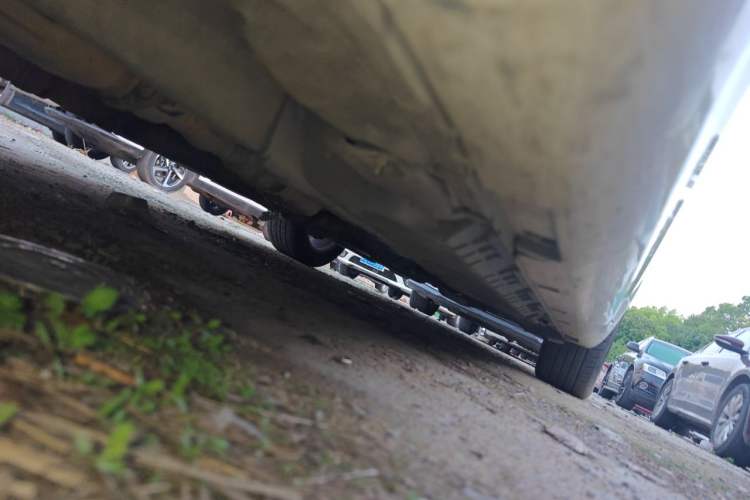 Used Infiniti G Series 2010 G25 Sedan Sport Edition Chassis Front Left