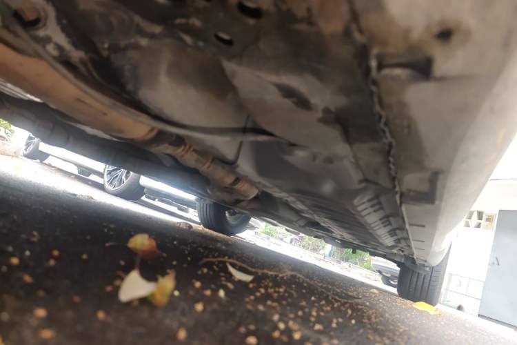Used Infiniti G Series 2010 G25 Sedan Sport Edition Chassis Front Left