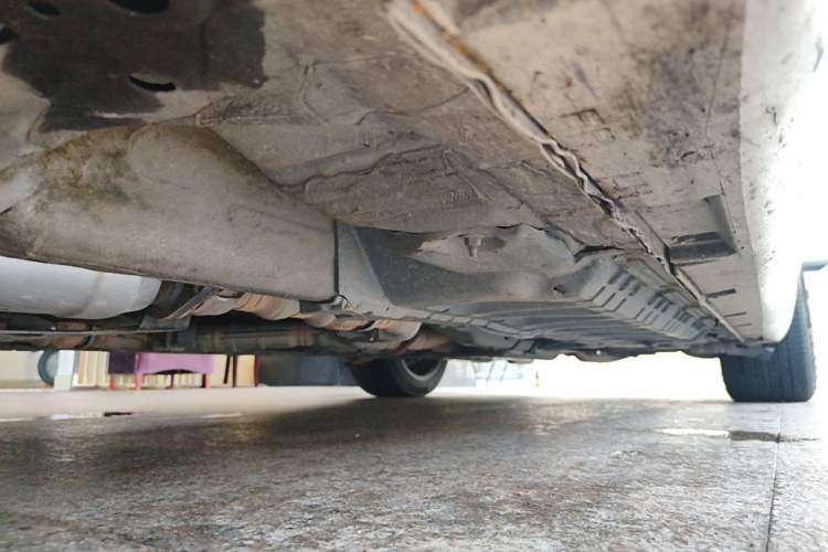 Used Infiniti G Series 2010 G25 Sedan Sport Edition Chassis Front Right