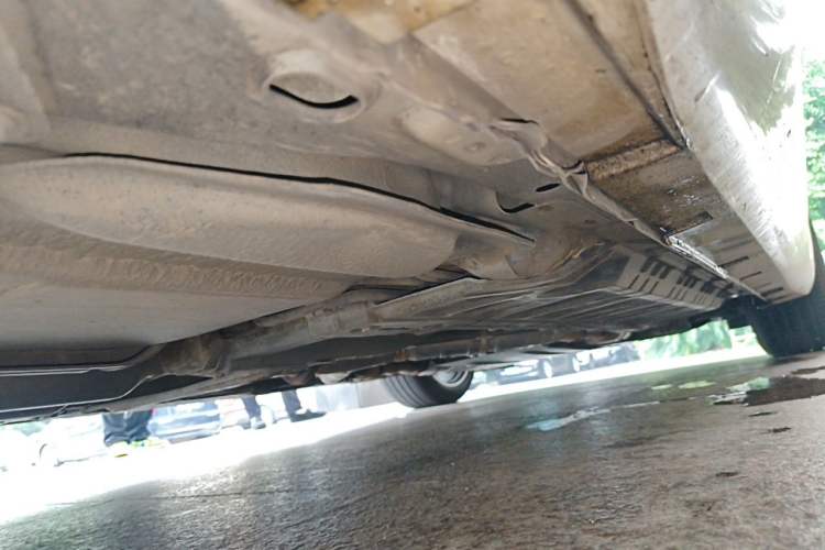 Used Infiniti G Series 2010 G25 Sedan Sport Edition Chassis Rear Left