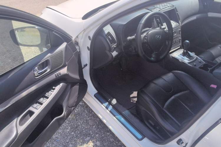 Used Infiniti G Series 2010 G25 Sedan Sport Edition Driver Seat
