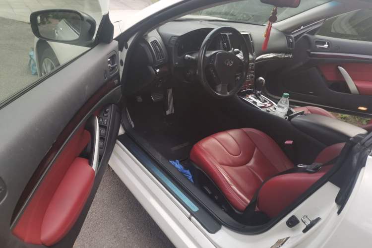 Used Infiniti G Series 2010 G37 Coupe Convertible Rosewood Edition Driver Seat