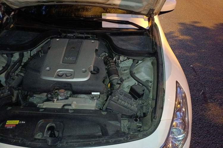 Used Infiniti G Series 2010 G25 Sedan Luxury Sport Edition Engine Bay Left