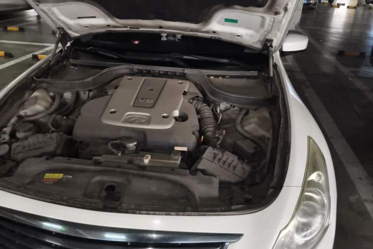 Used Infiniti G Series 2010 G25 Sedan Luxury Sport Edition Engine Bay Left