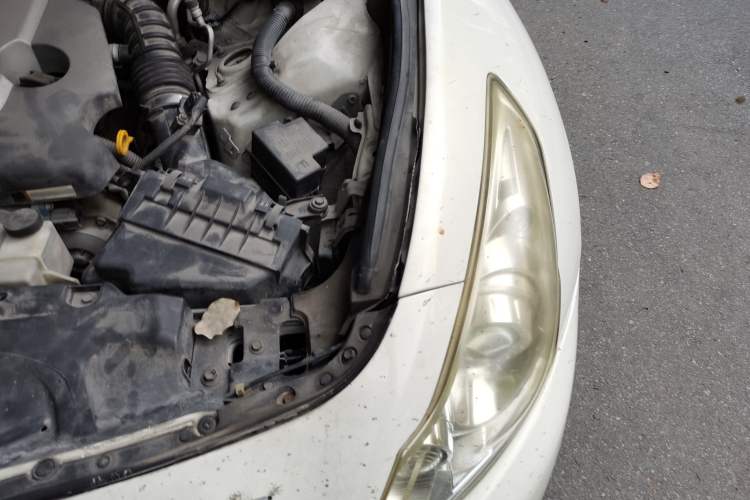 Used Infiniti G Series 2010 G25 Sedan Sport Edition Engine Bay Left