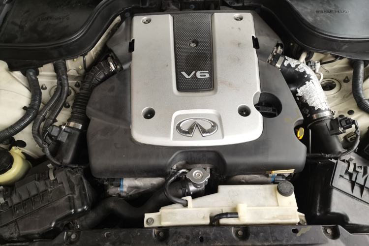 Used Infiniti G Series 2010 G25 Sedan Luxury Sport Edition Engine Bay