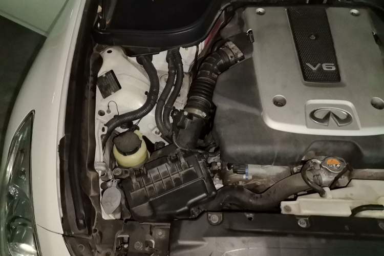 Used Infiniti G Series 2010 G25 Sedan Sport Edition Engine Bay Right
